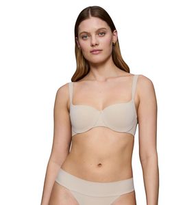  TRIUMPH BODY MAKE-UP ILLUSION BALCONETTE EX   (90B)