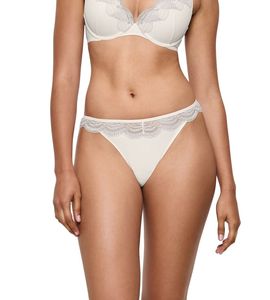  TRIUMPH COMFORT GLAM STRING   (42)