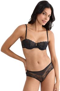 ������� TRIUMPH COMFORT ALLURE WH ����� (75C)