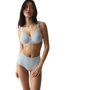 ������� TRIUMPH TRUE SHAPE SENSATION T W01 ������� ���� (80H)
