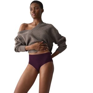 ���� TRIUMPH PRETTY MICRO MAXI ������� (M)