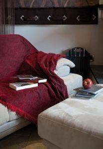 ΡΙΧΤΑΡΙ ΤΡΙΘΕΣΙΟ SB CONCEPT SOFA THROWS MIRAGE RED ΡΙΧΤΑΡΙ ΤΡΙΘΕΣΙΟ SB CONCEPT SOFA THROWS MIRAGE RED