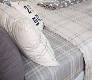   MONA NEF NEF    DIGNITY     