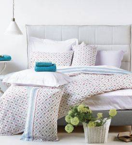 ��� �������� ���� KENTIA VERSUS YULI 3TMX