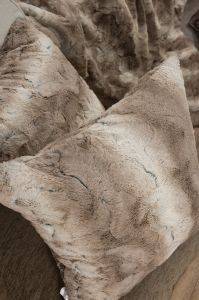 ΔΙΑΚΟΣΜΗΤΙΚΟ ΜΑΞΙΛΑΡΙ TEORAN SKIN 03 ΛΕΥΚΟ ΚΑΦΕ 45X45CM ΔΙΑΚΟΣΜΗΤΙΚΟ ΜΑΞΙΛΑΡΙ TEORAN SKIN 03 ΛΕΥΚΟ ΚΑΦΕ 45X45CM