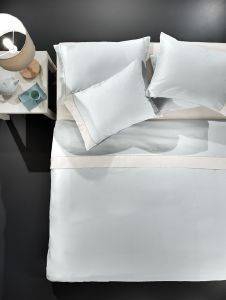 �������� ��������� GUY LAROCHE SILKY ALOE-IVORY 4��� 270X280CM