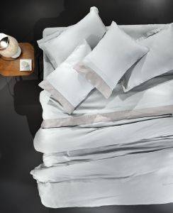 ΚΟΥΒΕΡΛΙ ΥΠΕΡΔΙΠΛΟ GUY LAROCHE SILKY SILVER 240X250CM ΚΟΥΒΕΡΛΙ ΥΠΕΡΔΙΠΛΟ GUY LAROCHE SILKY SILVER 240X250CM