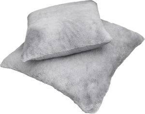 ������������ �������� GUY LAROCHE  CRUSTY SATEEN �� ������  SILVER  60�60CM