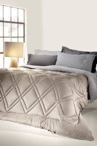 A  GUY LAROCHE LAVA MICROFIBER NATURAL 220X240CM