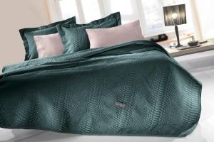 ΚΟΥΒΕΡΤΑ GUY LAROCHE CAPSULE EMERALD 220X240 + ΜΑΞΙΛΑΡΟΘΗΚΗ ΚΟΥΒΕΡΤΑ GUY LAROCHE CAPSULE EMERALD 220X240 + ΜΑΞΙΛΑΡΟΘΗΚΗ