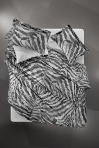 A   GUY LAROCHE  TRIBAL ANTHRACITE 220X240CM