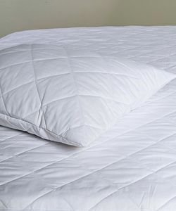    CAPITOL WHITE (120X200+33 CM)