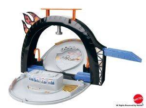 ΗΟΤ WHEELS DELUXE ΣΕΤ ΠΑΙΧΝΙΔΙΟΥ TIRE TREAD RACEWAY ΗΟΤ WHEELS DELUXE ΣΕΤ ΠΑΙΧΝΙΔΙΟΥ TIRE TREAD RACEWAY