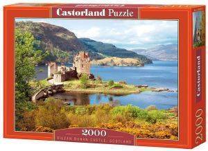 EILEAN DONAN CASTLE, SCOTLAND - 2000 