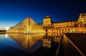 THE LOUVRE BY NIGHT  SCHMIDT 1000 