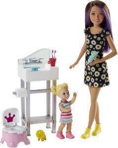 BARBIE ������ BABYSITTER - ��� ������ �� �� ���� [FJB01]