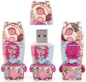MIMOBOT DESIGN CHALLENGE SERIES 8GB GIDDY UP USB2.0 FLASH DRIVE MIMOBOT DESIGN CHALLENGE SERIES 8GB GIDDY UP USB2.0 FLASH DRIVE