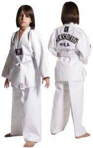ΣΤΟΛΗ TAEKWONDO OLYMPUS KYORUGI RIBBED ΛΕΥΚΗ (110 CM) ΣΤΟΛΗ TAEKWONDO OLYMPUS KYORUGI RIBBED ΛΕΥΚΗ (110 CM)