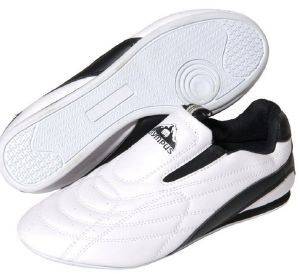 ΠΑΠΟΥΤΣΙ OLYMPUS FREESTYLE ΛΕΥΚΟ/ΜΑΥΡΟ (EURO:46) ΠΑΠΟΥΤΣΙ OLYMPUS FREESTYLE ΛΕΥΚΟ/ΜΑΥΡΟ (EURO:46)