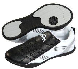ΠΑΠΟΥΤΣΙ OLYMPUS KICK LIGHT ΜΑΥΡΟ/ΑΣΠΡΟ (EURO:33) ΠΑΠΟΥΤΣΙ OLYMPUS KICK LIGHT ΜΑΥΡΟ/ΑΣΠΡΟ (EURO:33)