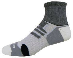 ΚΑΛΤΣΕΣ BROOKS INFINITI QUARTER MESH ΛΕΥΚΕΣ/ΓΚΡΙ (46-49) ΚΑΛΤΣΕΣ BROOKS INFINITI QUARTER MESH ΛΕΥΚΕΣ/ΓΚΡΙ (46-49)