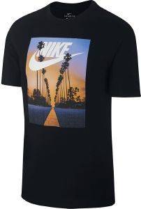 ΜΠΛΟΥΖΑ NIKE SPORTSWEAR SUNSET PALM TEE ΜΑΥΡΗ (L) ΜΠΛΟΥΖΑ NIKE SPORTSWEAR SUNSET PALM TEE ΜΑΥΡΗ (L)