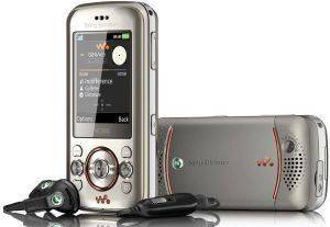 SONY ERICSSON W395 BLUSH TITANIUM