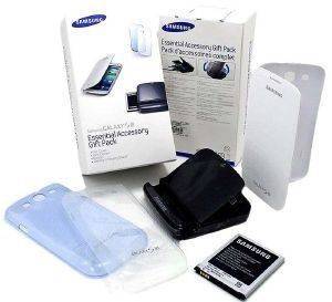 SAMSUNG ETC-K1G6CEG ESSENTIAL KIT FOR GALAXY S3 I9300 I9301 BATTERY+3 CASES+DOCK WHITE SAMSUNG ETC-K1G6CEG ESSENTIAL KIT FOR GALAXY S3 I9300 I9301 BATTERY+3 CASES+DOCK WHITE