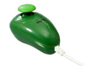 WII - LOGIC3 WIRED NUNCHUK MINI GREEN