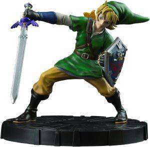 ZELDA - LINK IN ACTION FIGURINE - COLLECTOR\'S EDITION (24CM) ZELDA - LINK IN ACTION FIGURINE - COLLECTOR\'S EDITION (24CM)