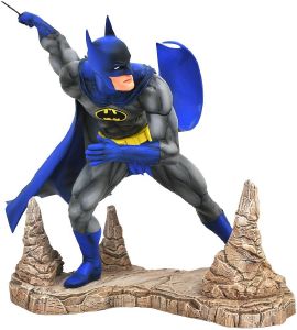 DIAMOND DC GALLERY -  CLASSIC BATMAN PVC STATUE (18CM) (APR202658)