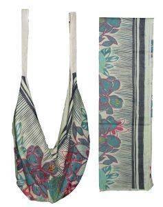 ������ �LUE FLOWERS �� �����