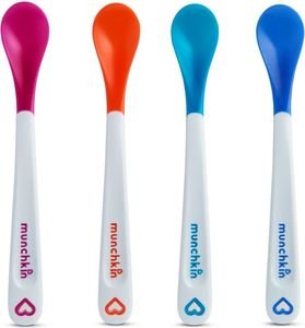  4     MUNCHKIN 4 WHITE HOT SAFETY SPOONS 3+ 